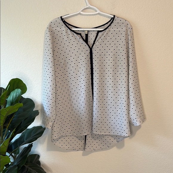 41 Hawthorn white and black polka dot 3/4 Sleeve Relaxed Blouse - Picture 1 of 5
